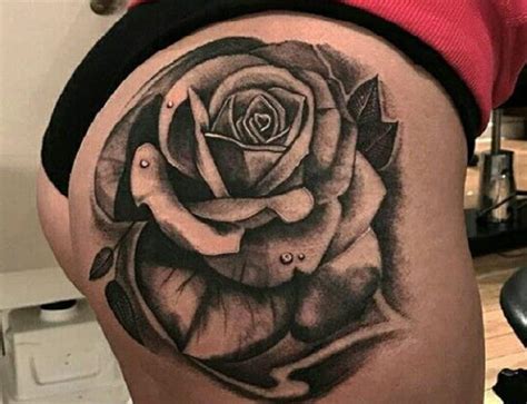 tatuajes para nalgas|Tatuajes en la nalga